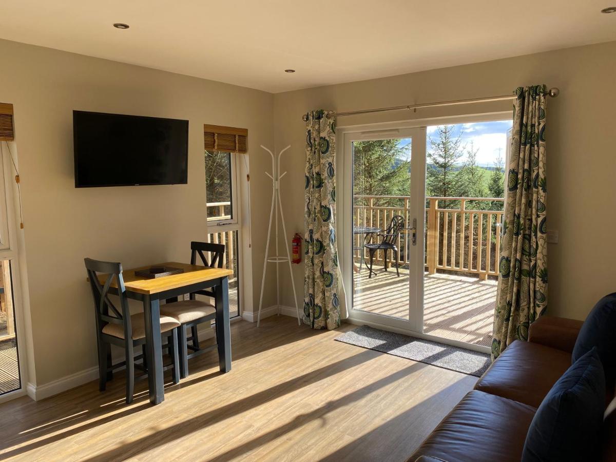 Acorn Lodge With Hot Tub Купар Экстерьер фото
