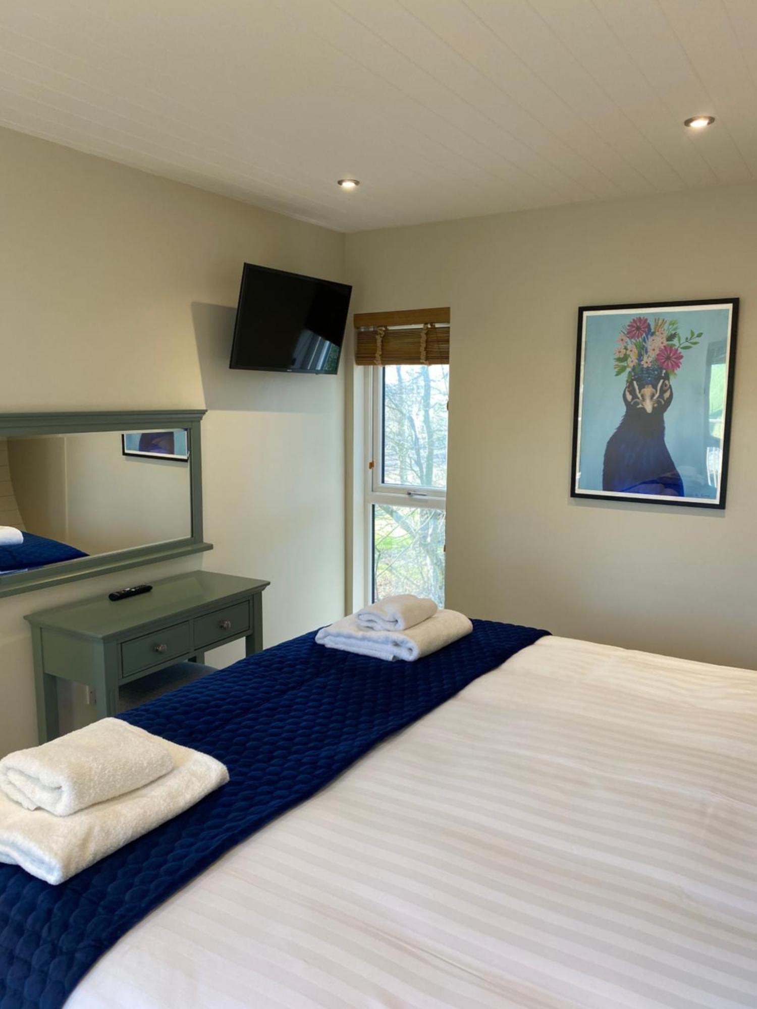 Acorn Lodge With Hot Tub Купар Экстерьер фото